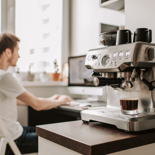 Traditional Coffee Machines vs. Bean-to-Cup Coffee Machines: Which One is Right for Your Business?